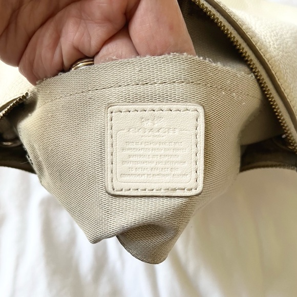 Vintage Coach Cream × Gold Slim Leather Shoulder Bag Fair condition - Picture 12 of 12